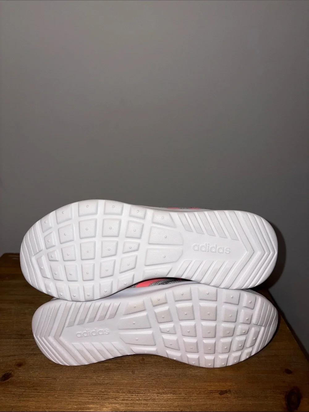NEW adidas Kids Grey Knit Sneakers with Pink Accents 4 Youth